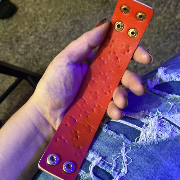 Leather Cuff Bracelet Red Biker Metal Star Rivets Adjustable - Picture 8 of 8